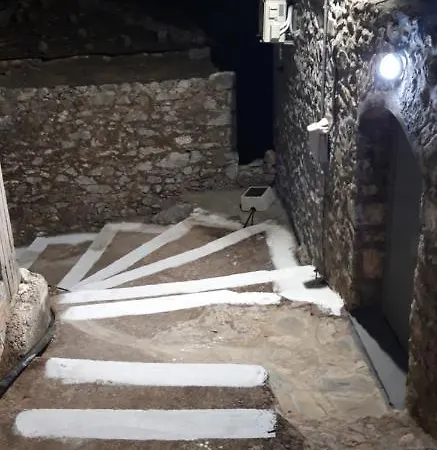 Mani Spot In The Hill * Kokkala