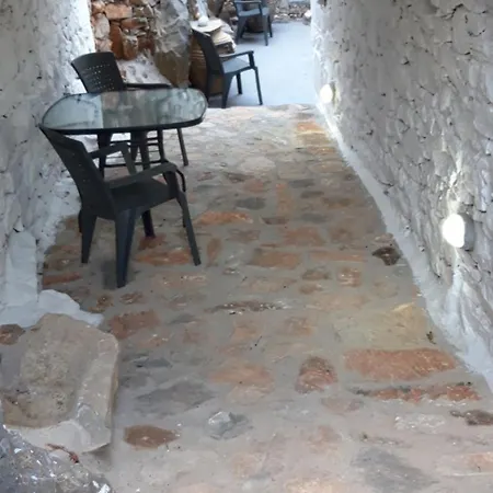 Mani Spot In The Hill Holiday home